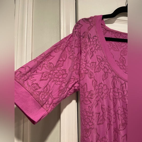 Bold Spirit Size XL Pink Semi Sheer Rose Floral Short Sleeve Pullover Hoodie Top - Picture 3 of 10